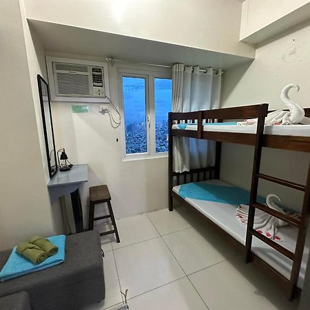 Green Residences Staycation By Pbyy Manila Exterior foto